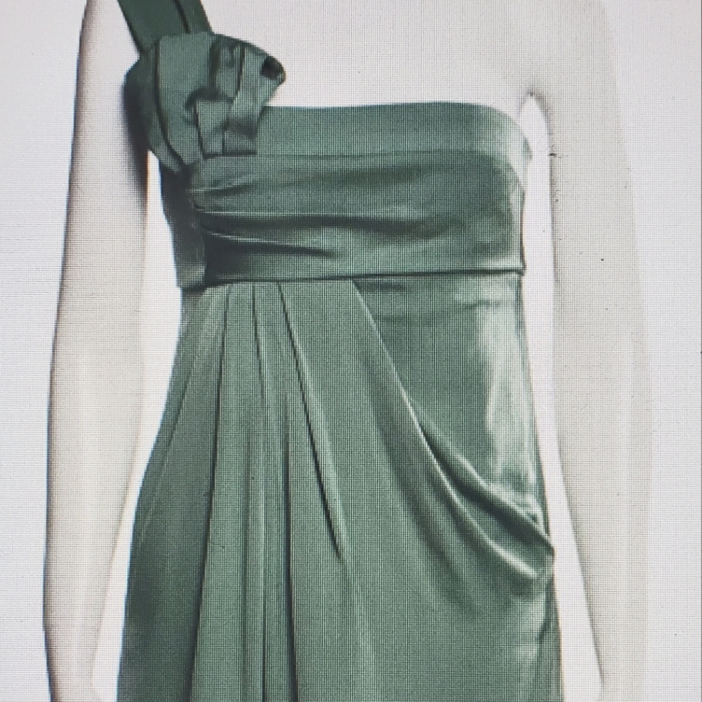 NWT Authetic Armani Collezioni one-shoulder Evening Midi dress. Green. US 12